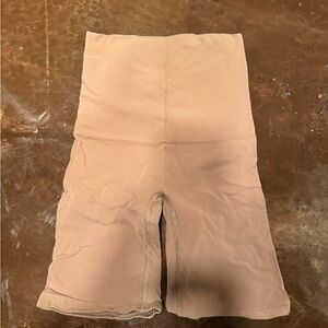 Skims high-waisted mid thigh short